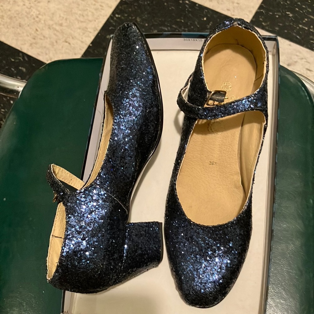 Golden Ponies sparkly handmade Mary Jane pumps size 9-9.5 navy blue